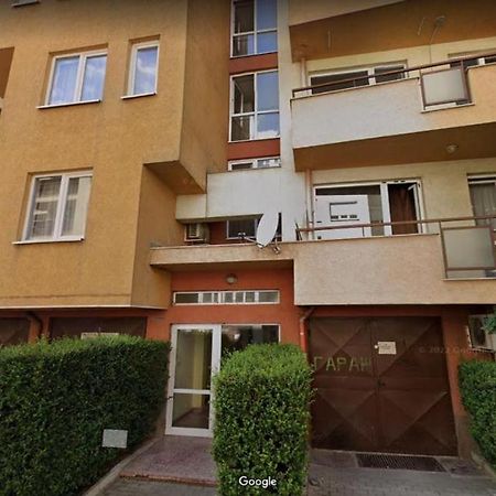 Modern Apartment Sofia Center Bagian luar foto