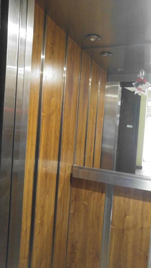 Modern Apartment Sofia Center Bagian luar foto