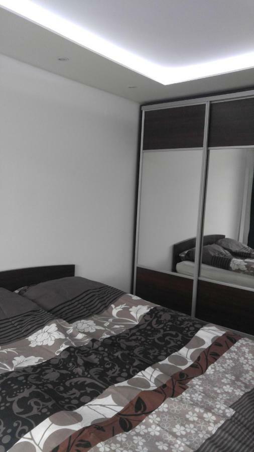 Modern Apartment Sofia Center Bagian luar foto