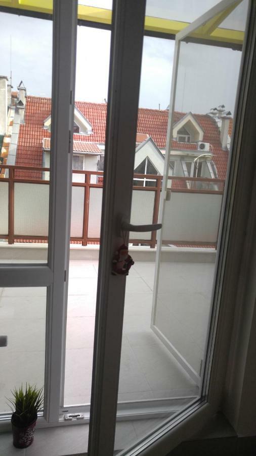Modern Apartment Sofia Center Bagian luar foto