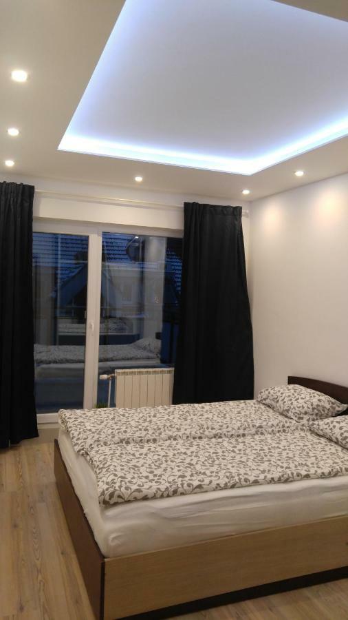 Modern Apartment Sofia Center Bagian luar foto